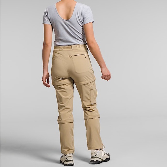 The north face Women’s Bridgeway Zip-Off Pants - Picture 2 of 6